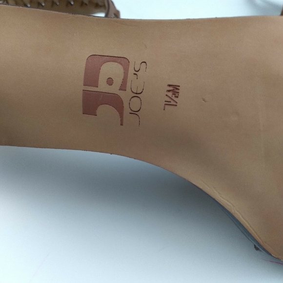 Joe's jeans ankle strap 3 in.heels size 7.5  medium  brown /tan leather. - Picture 8 of 9